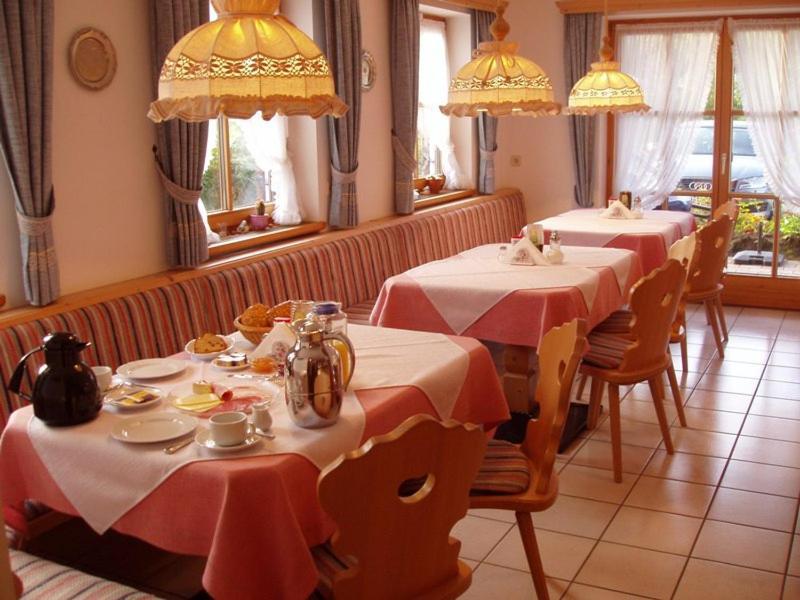 Gaestehaus Schwarzlofer Reit im Winkl Dış mekan fotoğraf